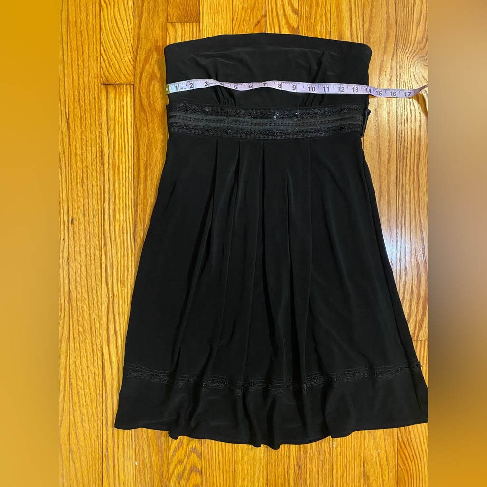 Elegant Midnight Black Strapless Dress - Picture 6 of 12